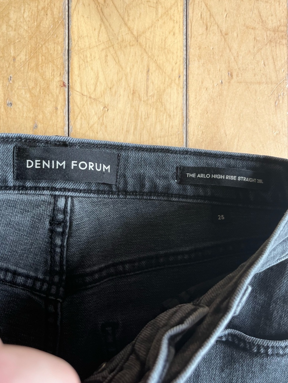 Denim Forum Aritzia “The Arlo” High Rise Straight Grey Jeans Size 25 - Picture 5 of 9